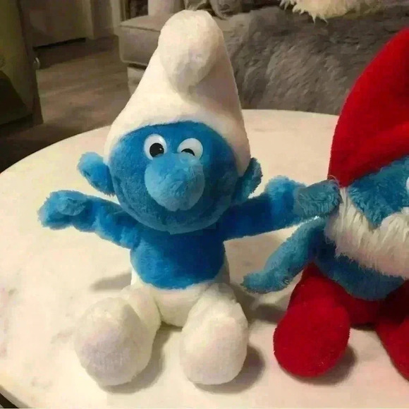 2 vintage Peyo 1979 Ganz Bros stuffed  smurfs. Incl Papa Smurf and regular smurf - Picture 4 of 8